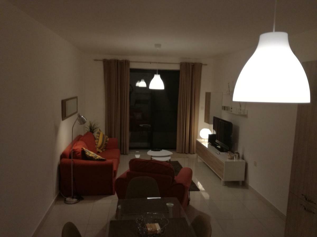 No8 @ Seabreeze Court Apartamento Mellieha Exterior foto